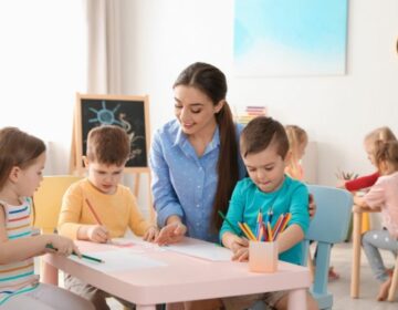 Educación y desarrollo emocional infantil: claves para garantizar la salud mental de los niños en las aulas